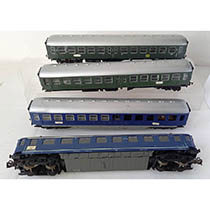 4 Personenwagens