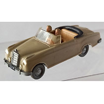 Mercedes Benz 220 S Cabrio met ster en 2 personen