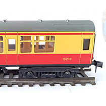 6618 -1 Engelse coupérijtuig