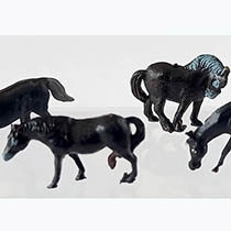 D81 - 4 Zwarte paarden