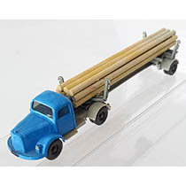 Mercedes, Houtvrachtwagen