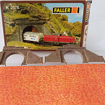 D48 - 2 Tunnelportalen