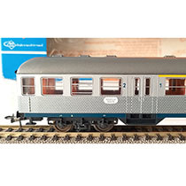 4266 Zilverling rijtuig 1e/2e klasse