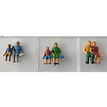 D81 - Zittende figuren (2)