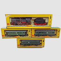 4 delige set met loc 1350 (BR24)