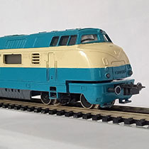 764 - BR V200 oceaanblauw/beige