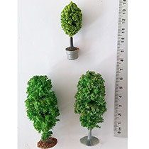 D33 - Kavel 1 met 3 loofbomen