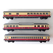 3 Supermodel rijtuigen